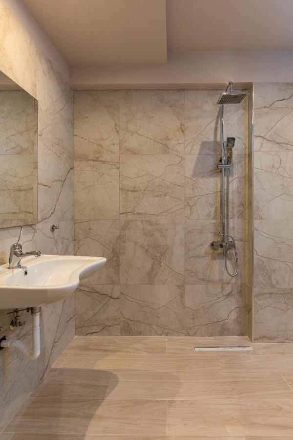 Makris Luxury Rooms Leptokarya (Pieria) Exterior foto